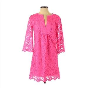 🎁3/$90 Trina Turk Pink Floral Shift Dress